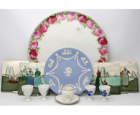 13 Teile Porzellan/Keramik: Wedgwood-Teller, 4 Eierbecher (1x best.) Royal Copenhagen, Jugendstil-Tasse mit Untertasse Limoge