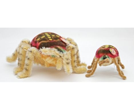 Große und kleine Steiff-Spinne, Spidy 1960 Replica. Je Ex. 3.956/4.000 aus der limitierten Auflage des Jahre 1991/92. Je mit 