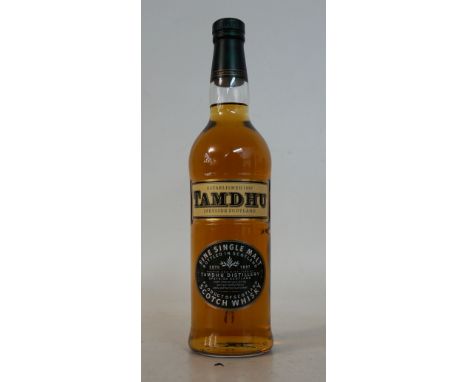 TAMDHU
1 bottle.  Tamdhu Single Malt Scotch Whisky.  OB.  70cl.  1990's bottling of this Speysider.  In original carton.  Lev