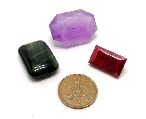 2 x large gemstones - ruby (40.4cts), amethyst (87.7cts) + tigers eye bead (approx 3cm x 2.2cm)