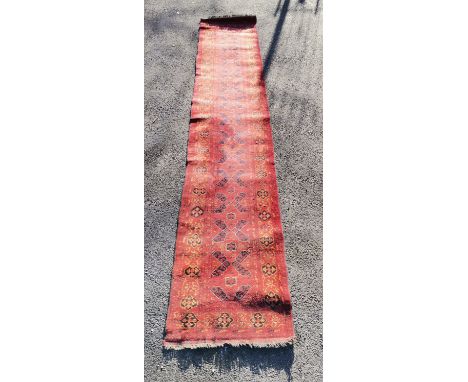 long red wool runner - 479cm x 83cm