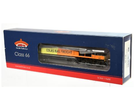 Bachmann Branchline OO 32-736 Class 66 Colas Rail Freight No. 66846. Conditions: Excellent Plus to Near Mint in Good Plus Exc