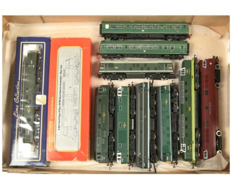 Hornby (GB), Lima and Similar mixed group of boxed and unboxed BR Green Diesel Locomotives to include Hornby (GB) Silver Seal