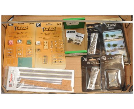 T Gauge Flexi track, Points and accessories - to include flexi track ref R-007, two packs of R-011 Joiners, one pack of R-027