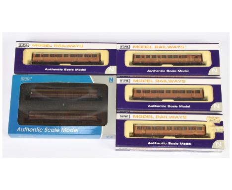 Dapol N Gauge coaches - to include NC-209A, B, &amp; C, 211A Gresley Teak coaches, all with Light Ready Bars, plus 2P-003-001