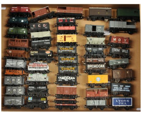 Bachmann Branchline OO Group of Wagons Plus others - 47 Wagons of various types. Conditions: Mostly Excellent to Excellent Pl
