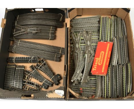Tri-ang and Similar mixed group of boxed and unboxed Sectional track comprising of Series 3, Super4 &amp; Standard Gray Based