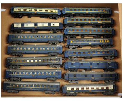 Jouef HO Gauge Pocher Plus others - Group of European Grand Express carriages. Conditions: Mostly Good Plus to Excellent.