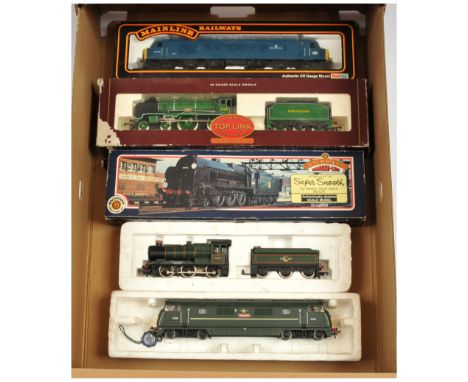 Bachmann Branchline OO Gauge Plus others - to include 31-404 Lord Nelson 855 'Robert Blake Maunsell', 37051 Class 45 'The Man
