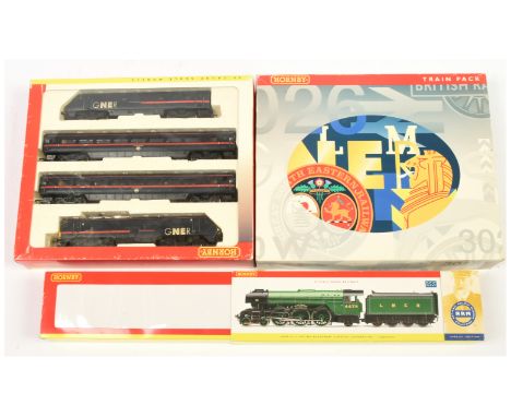 Hornby (China) Locomotive and Train pack comprising of R.2441 LNER Green 4-6-2 A3 Class Locomotive No.4472 "Flying Scotsman" 