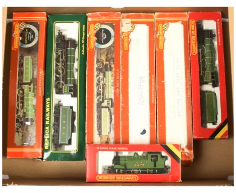 Hornby (GB) OO Group of locomotives - to include R.378 LNER D49/1 'Cheshire', missing boiler dome. A4 has been Custom modifie