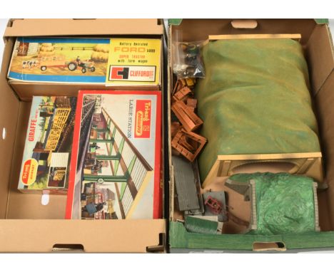 Hornby-Triang and Similar mixed group of OO Gauge Train set and Accessories to include R3L Transcontinental Freight Train Set