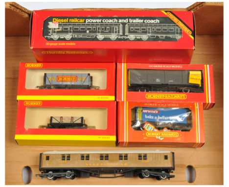 Hornby (GB/China) DMU and Rolling stock - to include R.157 with running numbers M79079 &amp; M79632, plus Hornby Collectors C