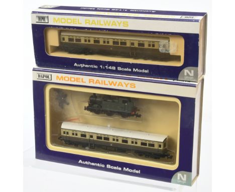 Dapol N Gauge GWR 14xx Twin Pack ND-O80 Set 3 and NC013 GWR 193 Carriage. Conditions: Appears Excellent Plus to Near Mint in 