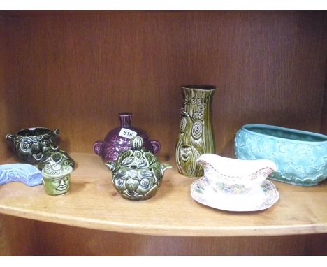 A shelf of Sadler and Sylvac items and other pottery