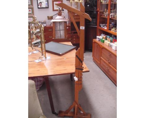 A lantern on stand style electric light
