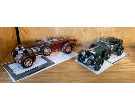 Franklin Mint; 1:24 scale diecast replica model cars, comprising of a 1924 Hispano-Suiza Tulipwood Racer and a 1929 Bentley 4