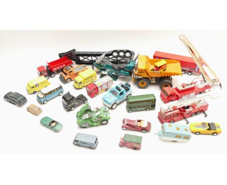 A large collection of loose diecast model vehicles, by Mattel, Matchbox and Lledo. (2) 