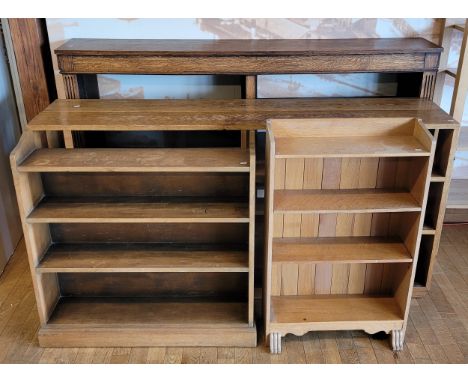 Early 20th century and later freestanding open bookshelves, comprising a pair of mahogany three height shelf units H94, D19, 