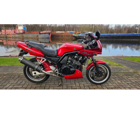 1999 Yamaha FZS 600 Fazer, 599cc. Vehicle Registration number V369 EHE. Frame number JYARJ021000021406. Engine number JS01E 0