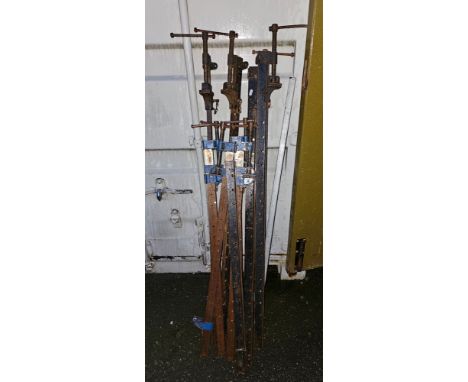 Four sash clamps, 160cm, four sash clamps, 110cm and other clamps 