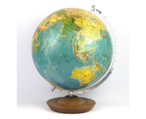 A vintage globe, H. 42cm.