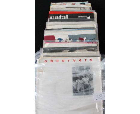 ALTERNATIVE/NEW WAVE/PUNK - Highly interesting collection of 55 x EP's and 7" singles to include many unusual sides. Artists/