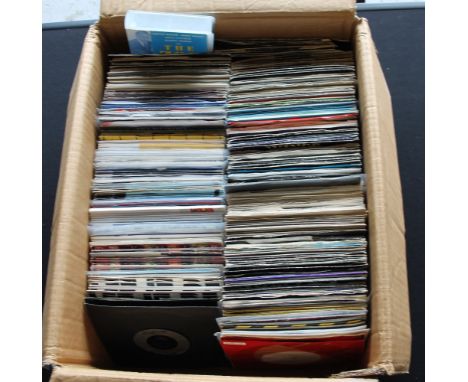 PAUL MCCARTNEY AND RELATED - An impressive comprehensive collection of 365 x 7" and EP's which covers a large proportion of M