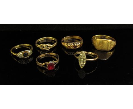 Six various rings including 9ct gold signet ring etc some a/f, 11.3g