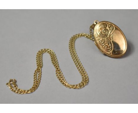 A Large 9ct Gold Photo Locket on a 9ct Gold Italian Chain, 6gms. Locket 30x22mm 