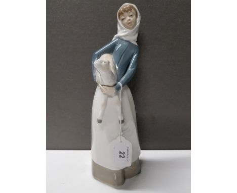 LLADRO FIGURE 4584 SHEPHERDESS WITH LAMB