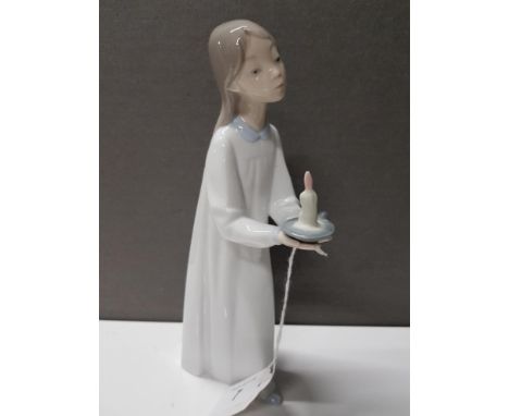 LLADRO FIGURE 4868 GIRL WITH CANDLE