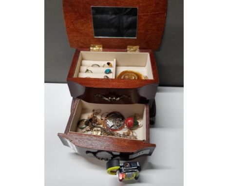 SMALL FLIP TOP JEWELLERY BOX FITTED ONE DRAWER CONTAINING SILVER PIECES NOVELTY LIGHTER AND OTHER COSTUME PIECES