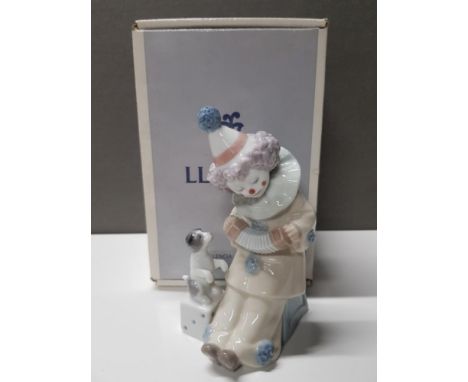 LLADRO FIGURE 5279 PIERROT WITH CONCERTINA AND PUPPY WITH ORIGINAL BOX