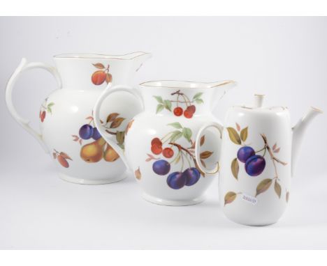 Collection of Royal Worcester Evesham pattern tableware.
