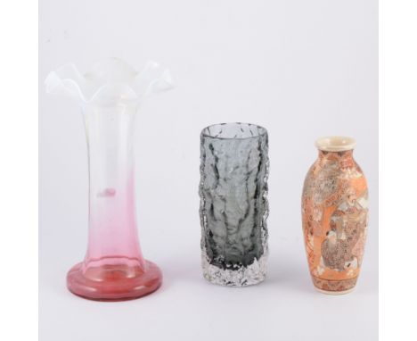 A boxed of mixed glass and ceramics, Geoffrey Baxter for Whitefriars, 19cm; grey cylindrical bark vase; cranberry and blue mi