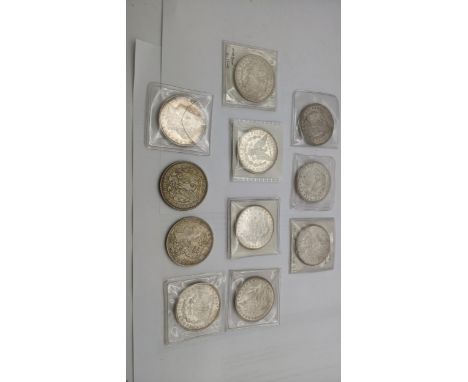 A collection of American silver coinage to include 11 Morgan dollars dated 1878, 1921, 1883 and othersLocation:If there is no