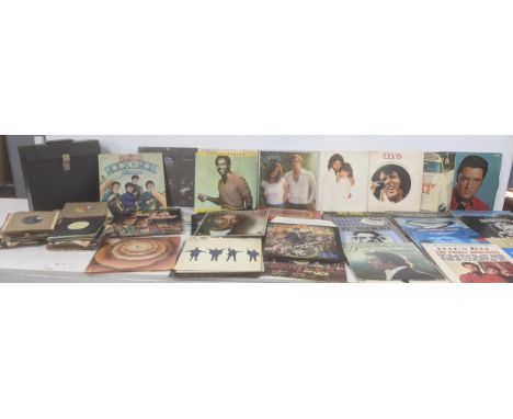 A collection of records and singles  to include Fleetwood Mac "Rumours" 1977, Michael Jackson 18 Greatest hits and the Jackso