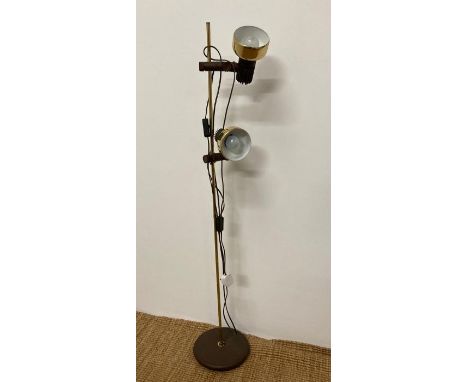 A twin spotlight floor lamp (H146cm)