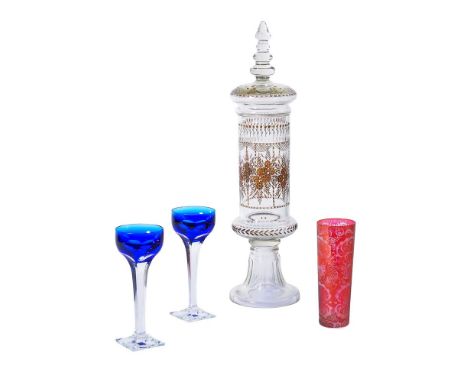 A SELECTION OF MODERN GLASSWARE OF RECENT MANUFACTURE  including one tall lidded jar 59cm high, 16cm diameter, a pink 21cm hi