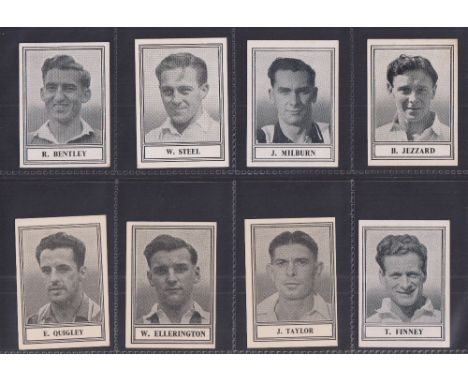 Trade cards, Barratt's, Famous Footballers, New Series (mixed printings), 'M' size, includes Stanley Matthews (set, 50 cards)