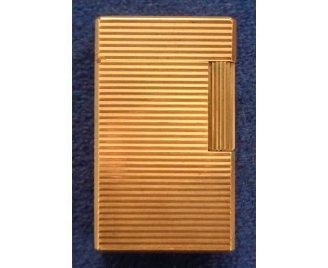 Collectables, Lighter, an S.J. Dupont 1970s gold plated lighter no:S7DD19 (gd)