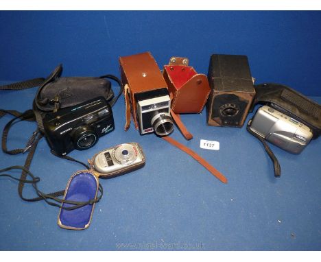 A Kodak 8 Movie camera, Coronet box camera, Miranda Solo Power Zoom camera and Sekonic light meter etc.