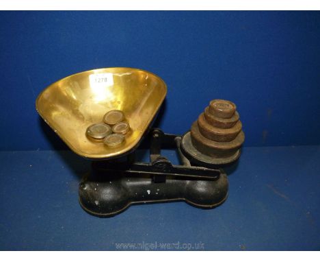 A Salters scales and weights.
