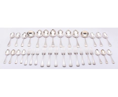 A Victorian silver Old English pattern canteen of flatware by Josiah Williams & Co (George Maudsley Jackson), London 1893 com