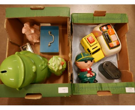 Vintage and later money banks including Orville, Wade Baby Pig, Jelly Babies, Cub Scout, etc. **PLEASE NOTE THIS LOT IS NOT E