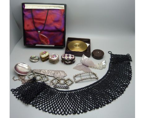 An early patch pot, a Bakelite tape measure, trinket pots, etc. 