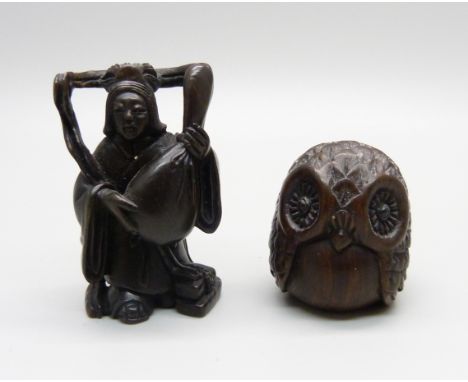 Two netsuke, owl and a gentleman 