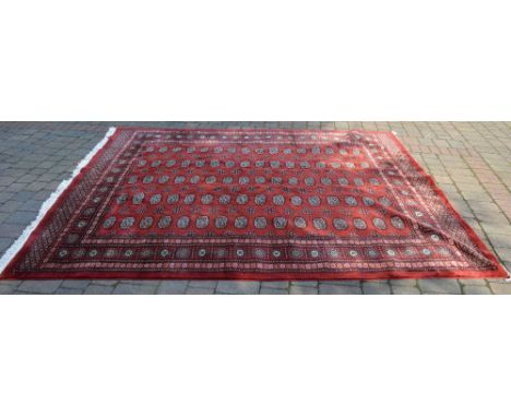 Lg red all over pattern Persian style carpet 307cm x 248cm