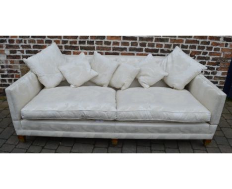 Duresta 3 seater cream dragon pattern upholstered knoll drop end sofa with scatter back cushions. length approx. 227cm
